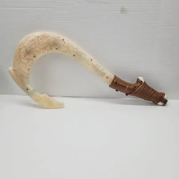 Disney Moana Maui's Magical Fish Hook Toy Lights Up Cosplay 20" Works - Picture 7 of 11